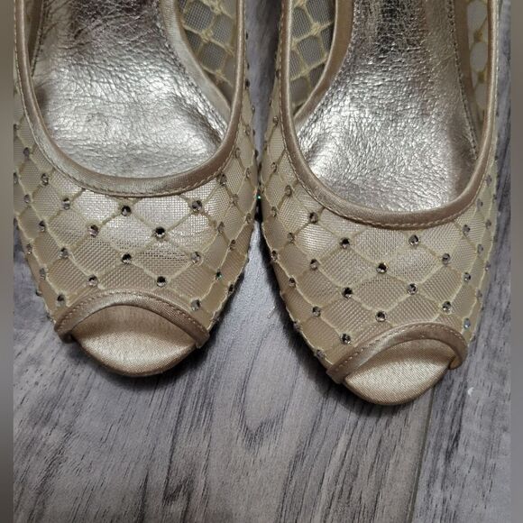 Adrianna papell heels sz 7 gold tone - Picture 14 of 16